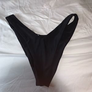 NWOT High cut bikini bottoms
